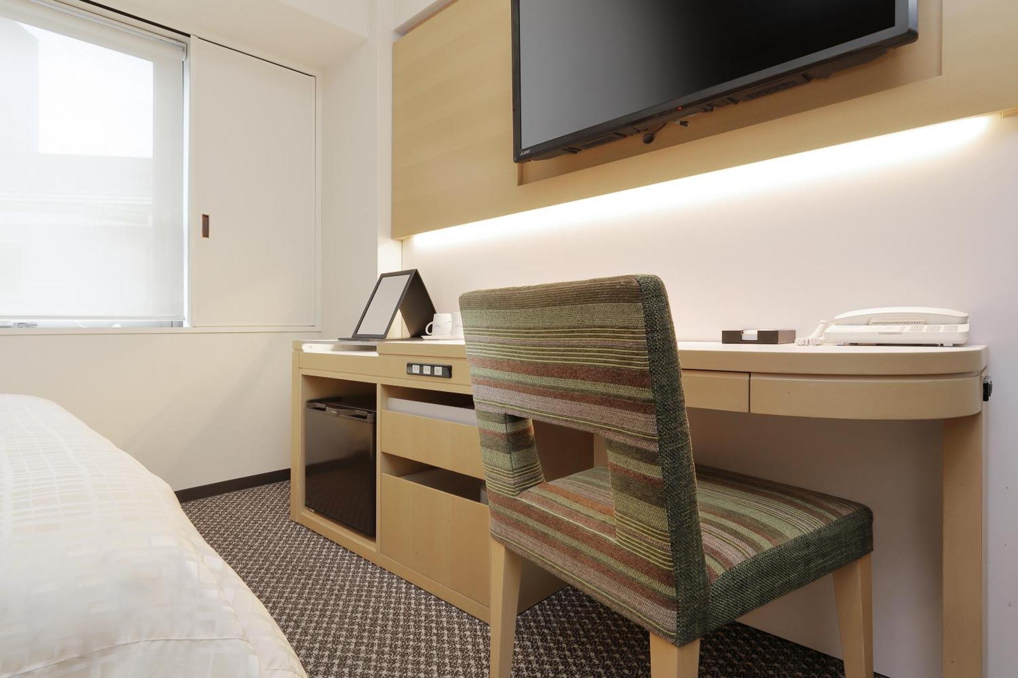 Keio Presso Inn Nihonbashi Kayabacho Tokyo prefektur Exteriör bild